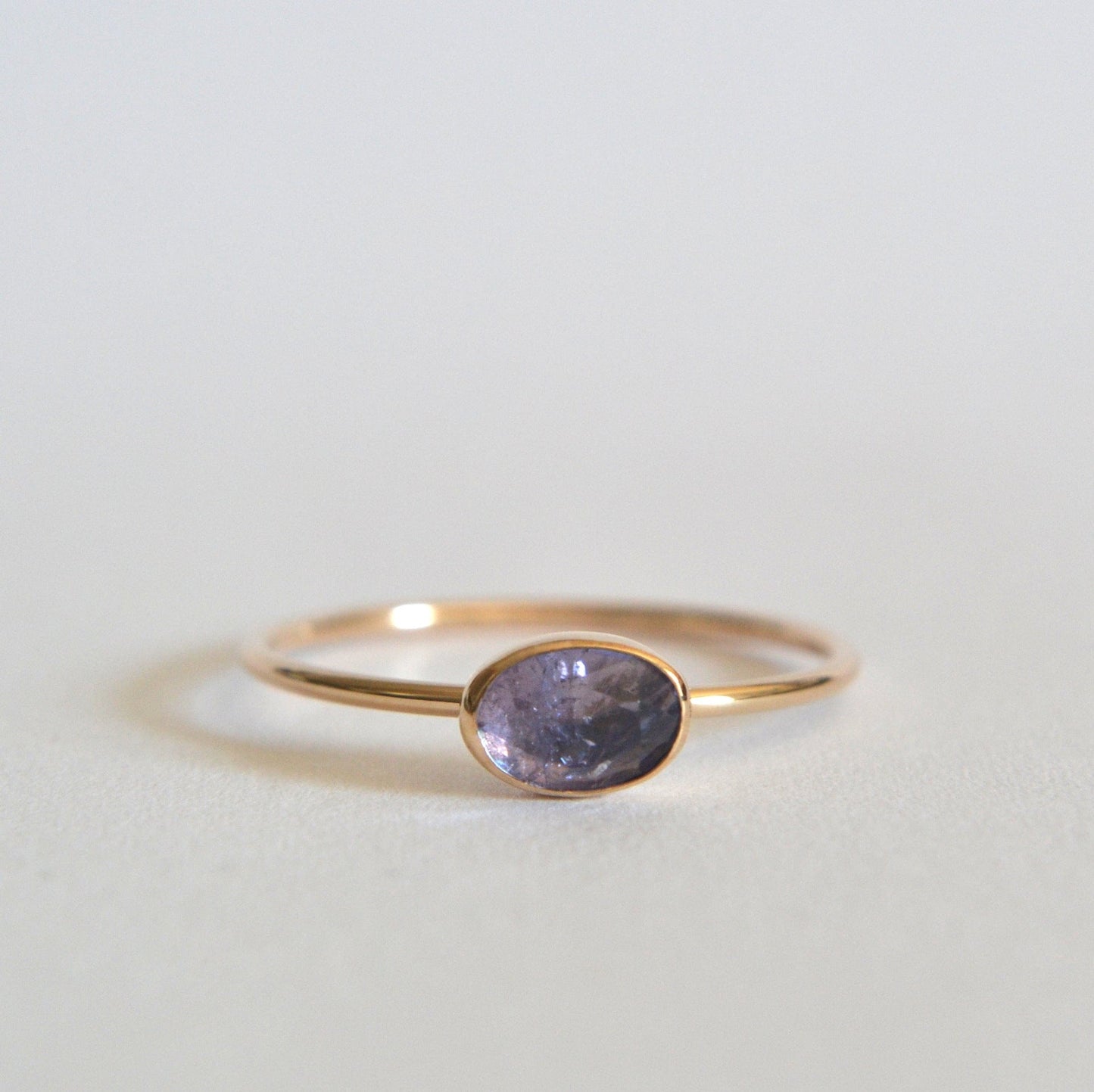 14k Oval Tanzanite Ring