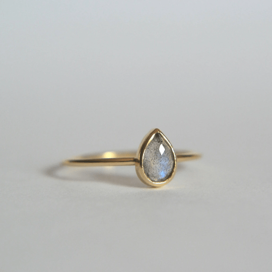 14k Pear Labradorite Ring