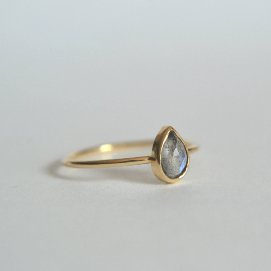 14k Pear Labradorite Ring