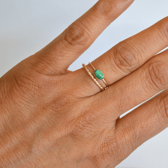 14k Oval Malachite Ring