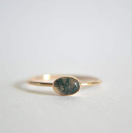14k Moss agate oval ring