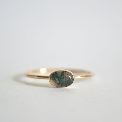 14k Moss agate oval ring