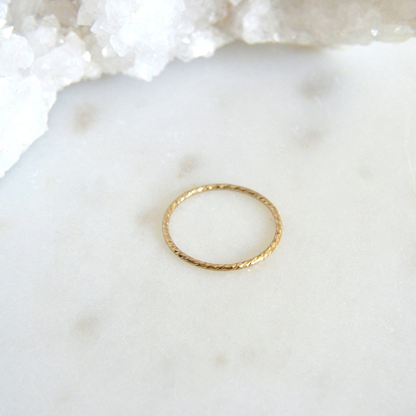 14k Sparkling Band