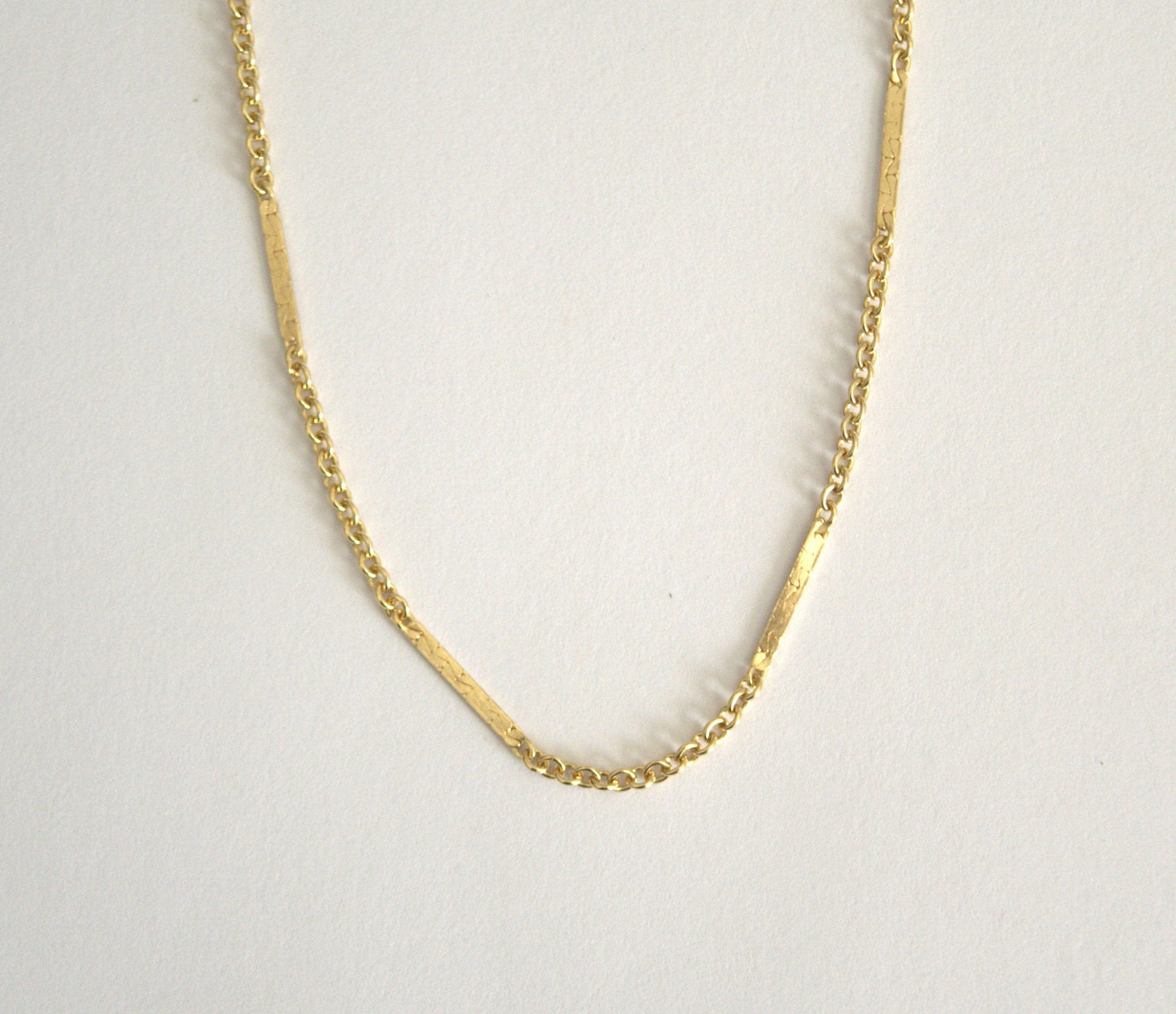 Bar & chain necklace