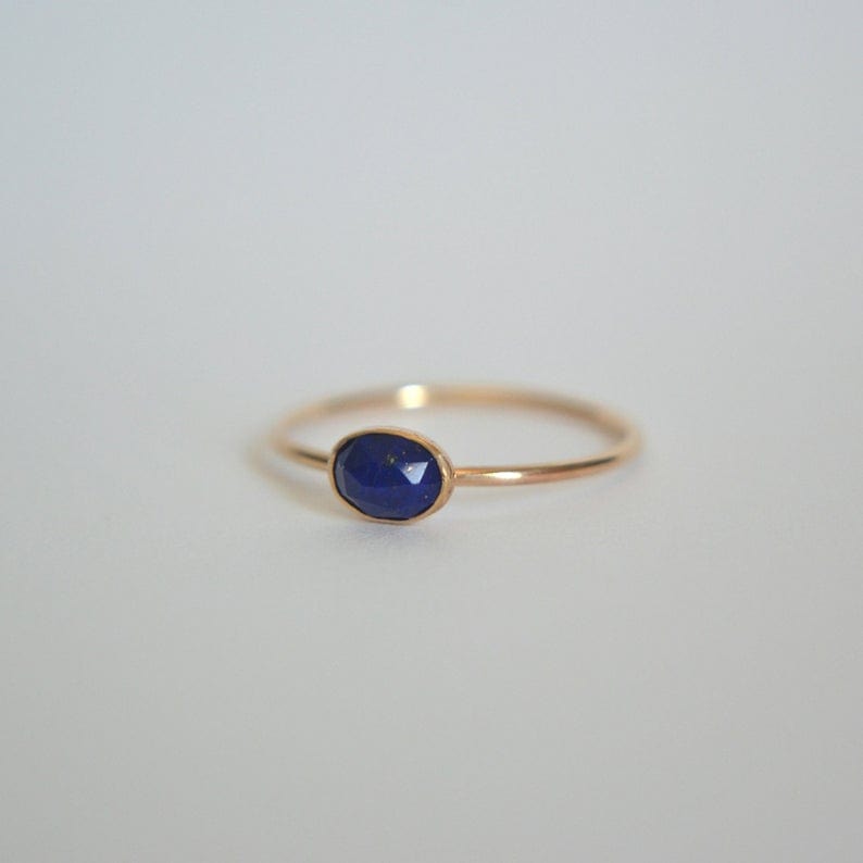 14k Oval Lapis Lazuli Ring