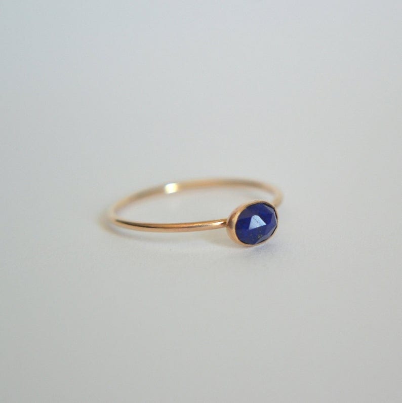 14k Oval Lapis Lazuli Ring