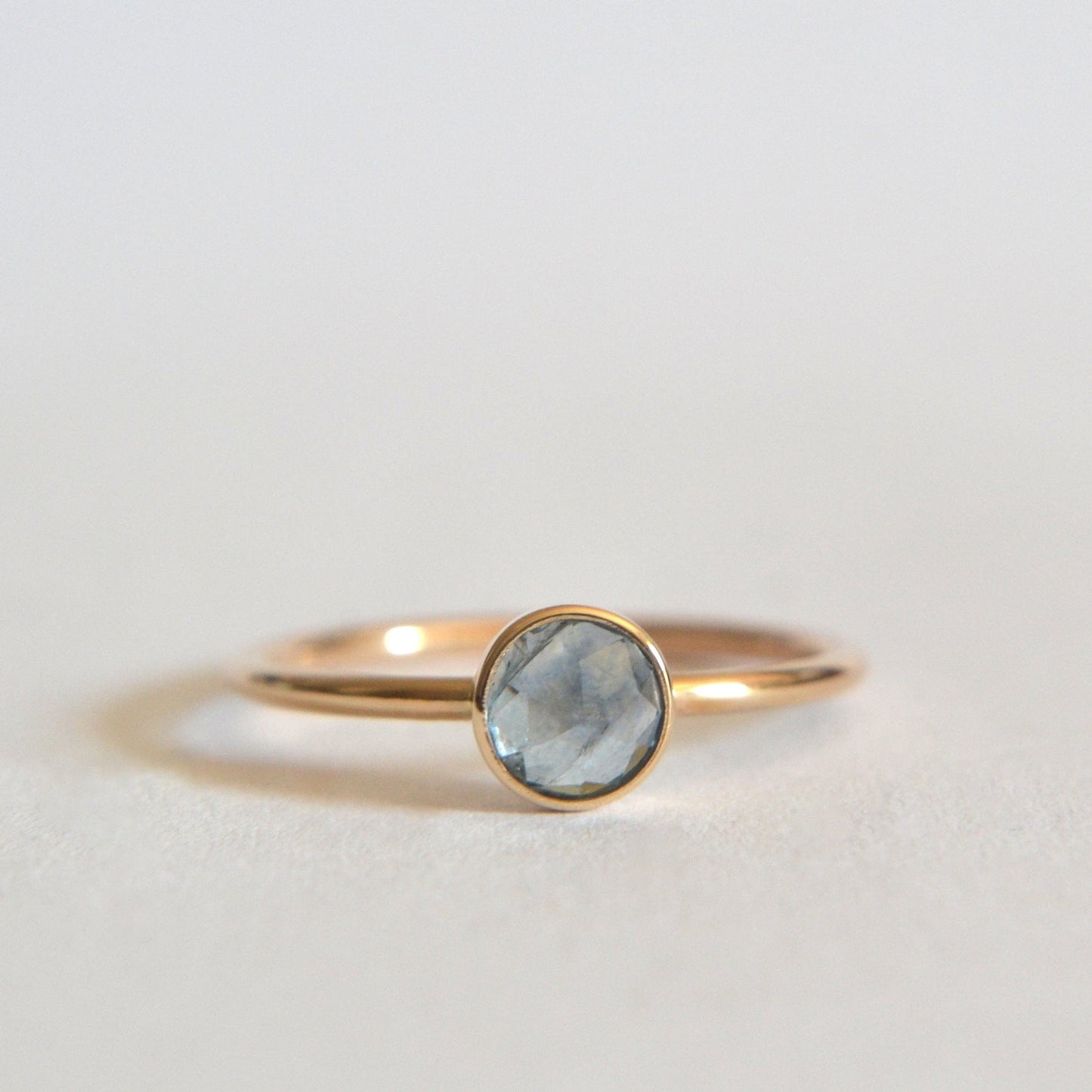 14k Montana Sapphire Ring