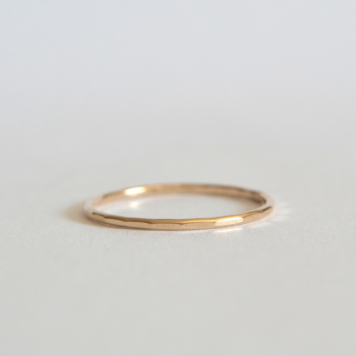 14k Hammered Band