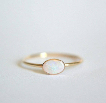 Oval opal ring